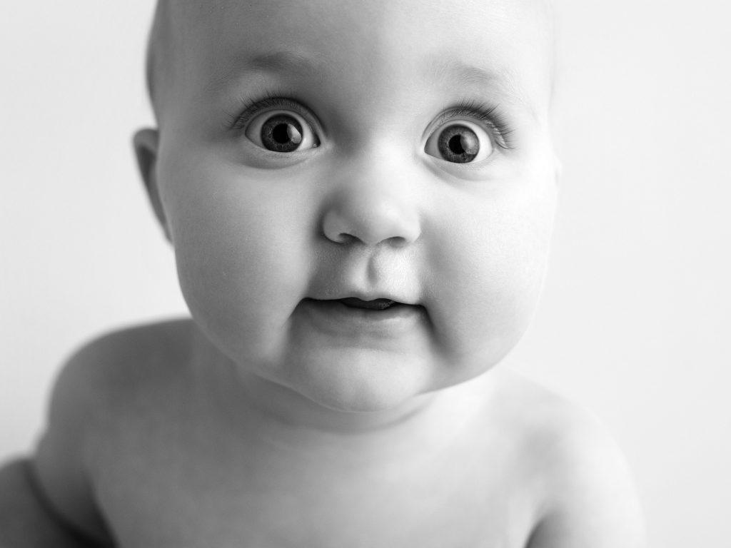 7 month old, close up big eyes, sitter shoot Buckinghamshire