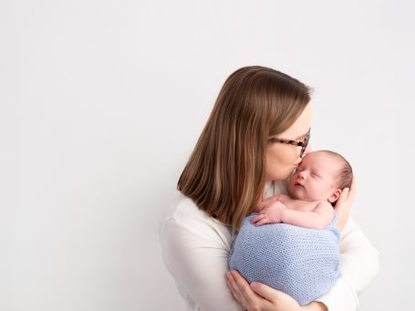 Newborn photography session in Ivinghoe Buckinghamshire